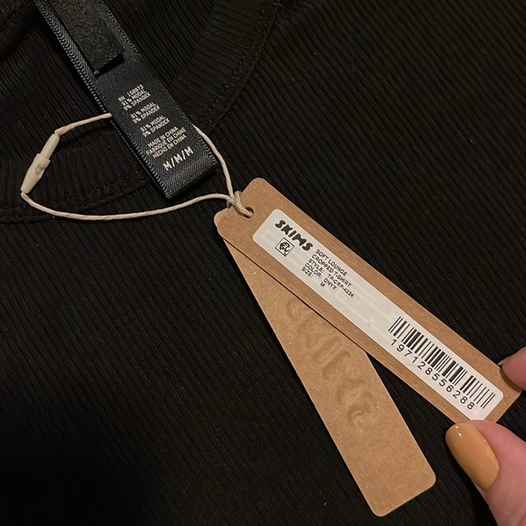 Skims Soft Lounge Cropped Tshirt- Size M - Picture 3 of 7